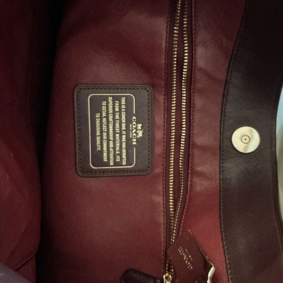 COACH Nomad Hobo (Large) Oxblood - Picture 5 of 6